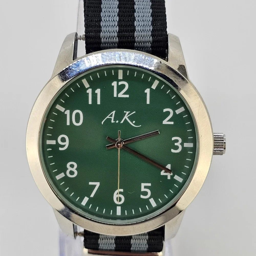 Men's Analog Watch 41MM Green Dial NEW Black Gray Canvas Band NEW Battery